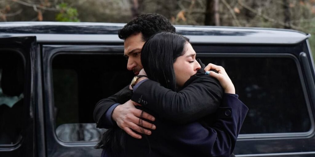 Güller ve Günahlar Zirveyi Bırakmıyor!